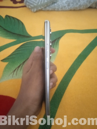 Tecno camon 40